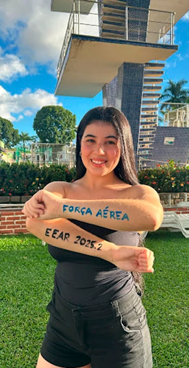Estudante aprovada na Força Aérea